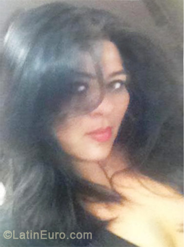 Date this voluptuous Mexico girl Edna from Cancun MX714