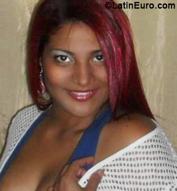 Date this happy Colombia girl Nathy from Medellin CO10421