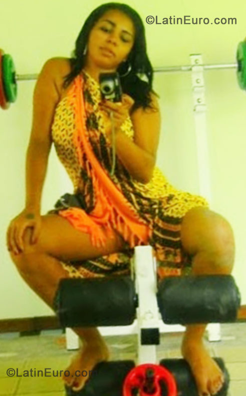 Date this hot Brazil girl Luh from Salvador BR7844