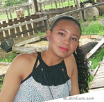 funny Colombia girl Nelys from Cartagena CO10540