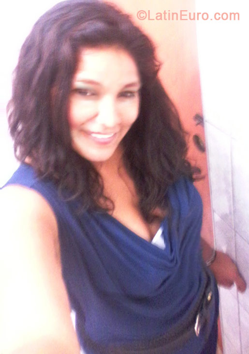 Date this funny Peru girl Denisse from Lima PE545