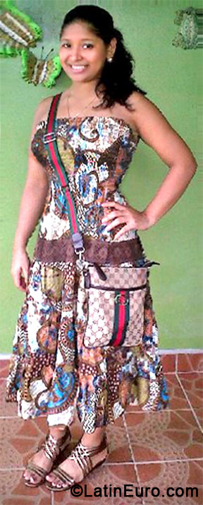 Date this charming Panama girl Sayde from David PA291