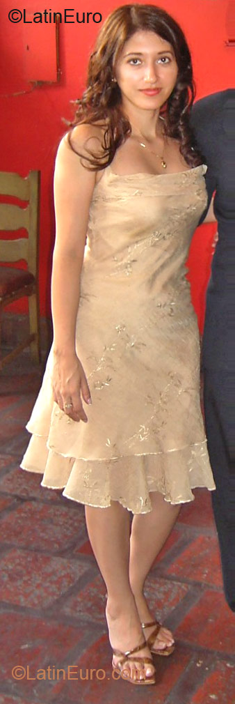 Date this hot Colombia girl Karla from Bogota CO10618