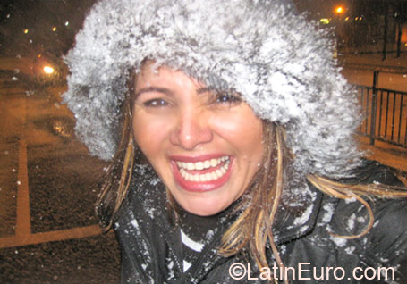 Date this cute Brazil girl Luciana from Sao Paulo BR6770