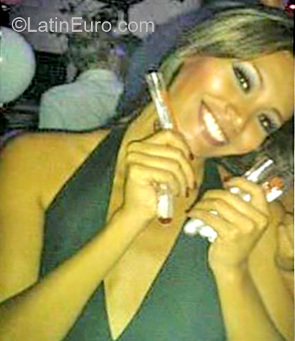 Date this voluptuous Peru girl Catalina from Lima PE610