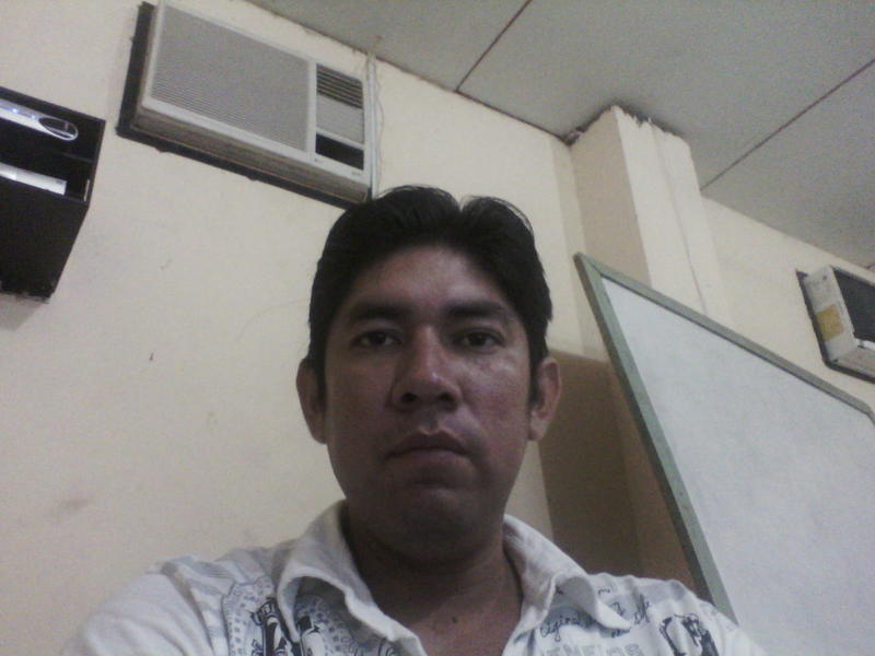 Date this nice looking Peru man Omar from Loreto PE645