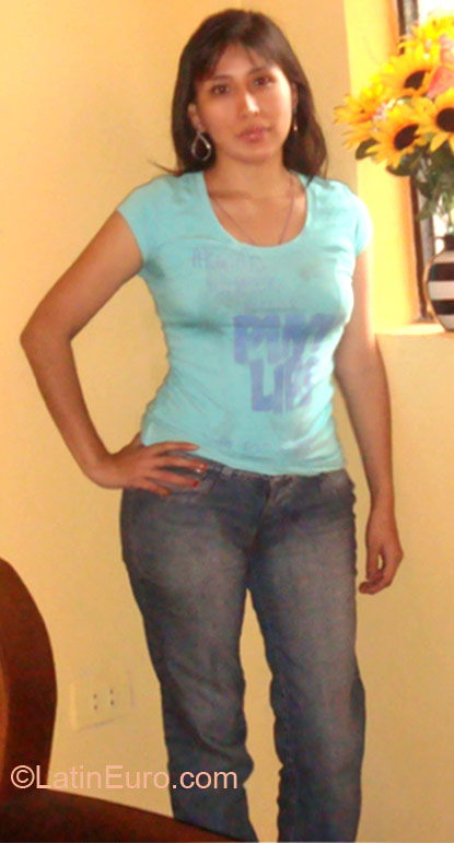 Date this voluptuous Peru girl Cecilia patrici from Trujillo PE650