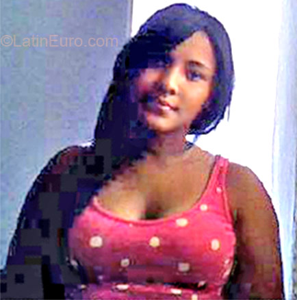 Date this hard body Colombia girl Diana from Cali CO10677