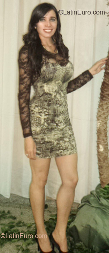 Date this tall Brazil girl Fabrizia from Cuiaba BR6811