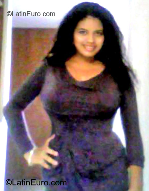 Date this happy Peru girl Diana from Chimbote PE805