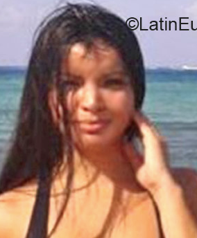 Date this foxy Colombia girl Yamerly from Cali CO10730