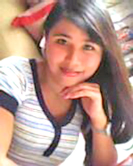 Date this good-looking Philippines girl Cherry from Manila PH474