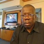 voluptuous United States man Antonio from San Fansico US13280