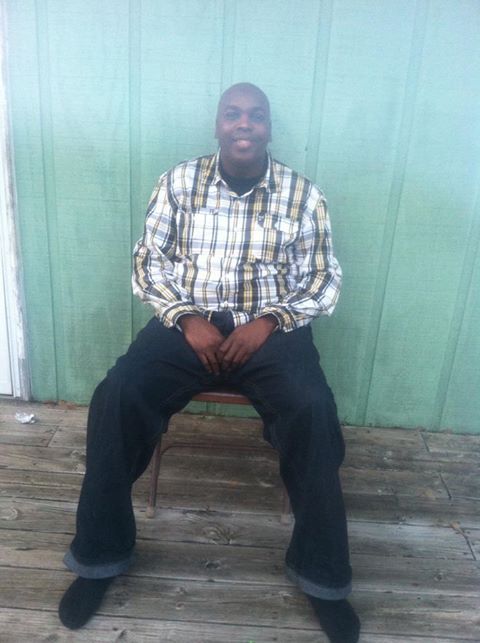 Date this delightful United States man JAMES from Monroe US13294