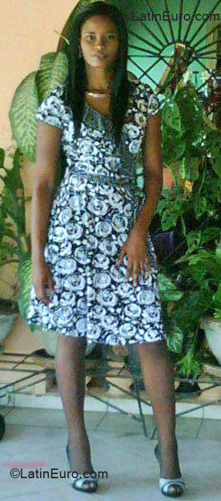 Date this passionate Jamaica girl Tanya13 from Kingston JM584