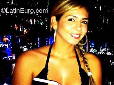Date this fun Colombia girl MARIA from Bucaramanga CO10850