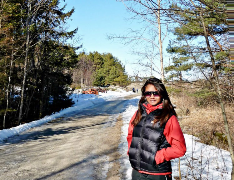 Date this nice looking Brazil girl Meel from Salvador BR6958