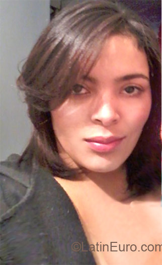 Date this nice looking Brazil girl Janaina from Sao Paulo BR6984