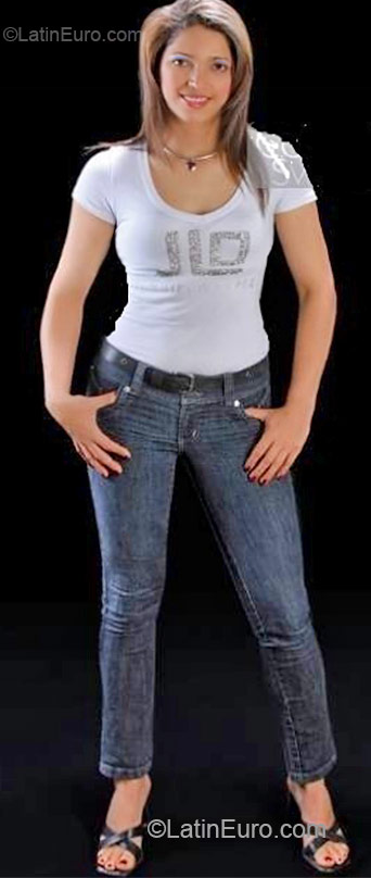 Date this hot Colombia girl Dora from Medellin CO17615