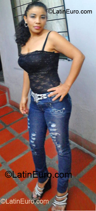 Date this cute Colombia girl Francia ruiz from Cali CO10984