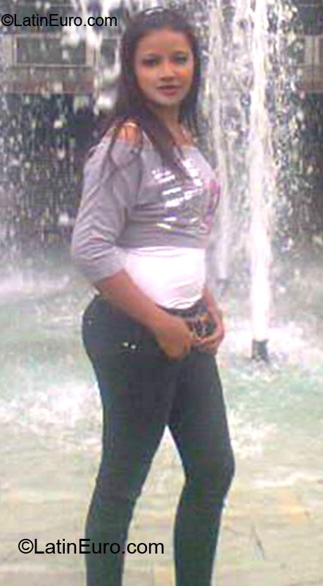 Date this sultry Colombia girl Mileth from Sincelejo CO11014