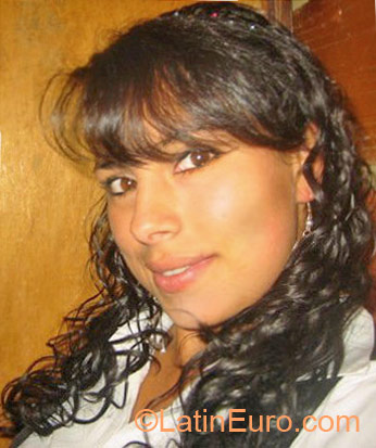 Date this good-looking Colombia girl Cindy Sthefanya from Chiquinquira CO11186