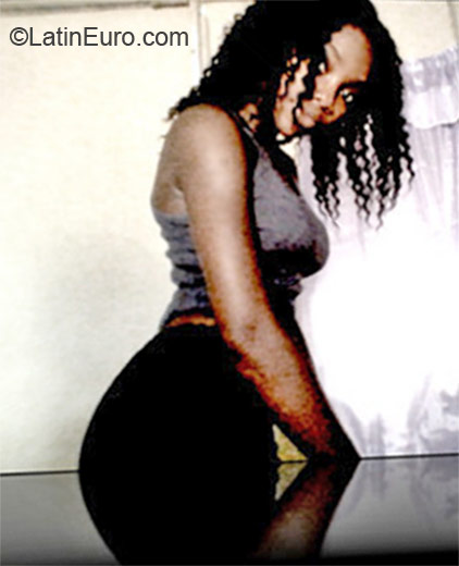 Date this tall Jamaica girl Ashley from Kingston JM711