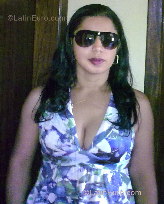 Date this pretty Brazil girl Alessandra from Sao Paulo BR7146