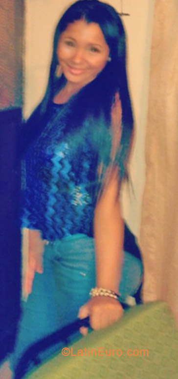 Date this cute Colombia girl Carolina from Cali CO11450