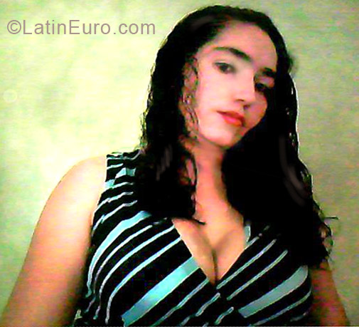 Date this young Honduras girl Blanca from San Padro Sula HN767