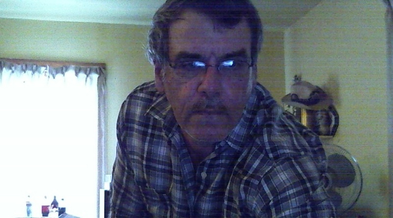 Date this foxy United States man James from Louisville US13672