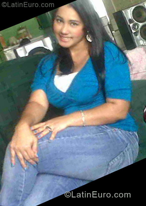 Date this cute Honduras girl Marilyn from San Pedro Sula HN895