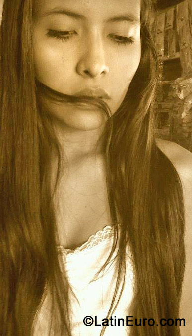 Date this sultry Colombia girl Deicy from Bucaramanga CO11597