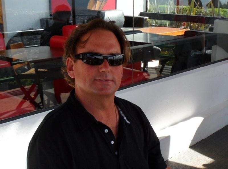 Date this exotic United States man Tim from Los Angeles US13724