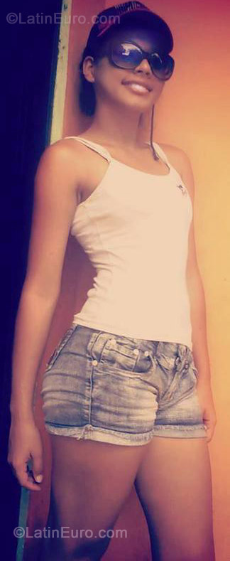 Date this charming Colombia girl Karollobaton from Neiva CO11622