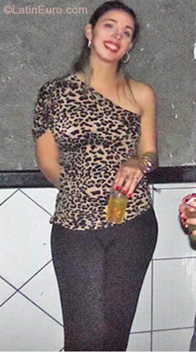 Date this delightful Brazil girl Renata from Sao Paulo BR7264