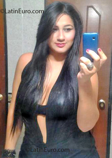 Date this charming Colombia girl Sue from Barranquilla CO15163