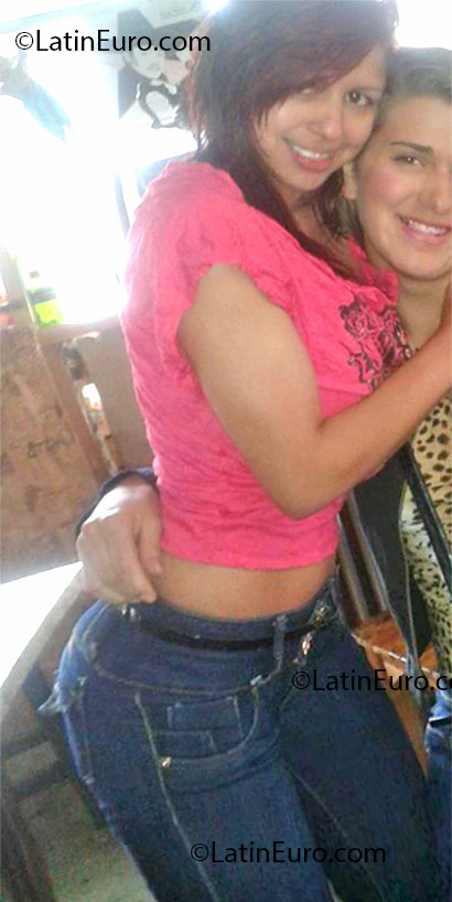 Date this exotic Colombia girl Andrea from Bogota CO11925