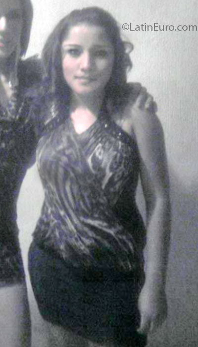 Date this exotic Mexico girl Estefania from Torreon MX824
