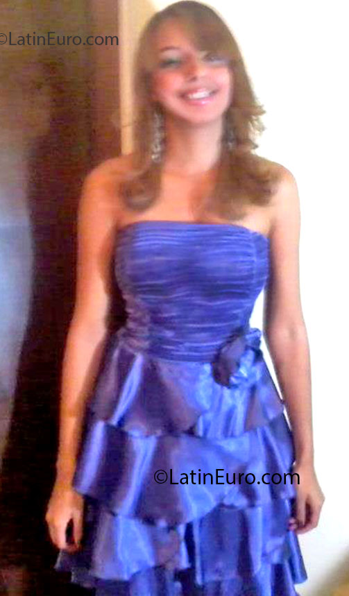 Date this passionate Brazil girl Caroline from Sao Paulo BR7403