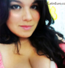 Date this pretty Brazil girl Debora from Sapucaia Do Sul BR7425
