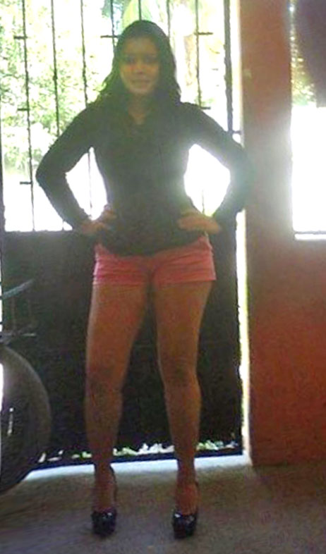 Date this exotic Honduras girl Esmeralda Villa from San Pedro Sula HN801