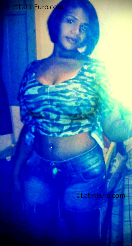 Date this pretty Brazil girl Marina from Rio de Janeiro BR7487