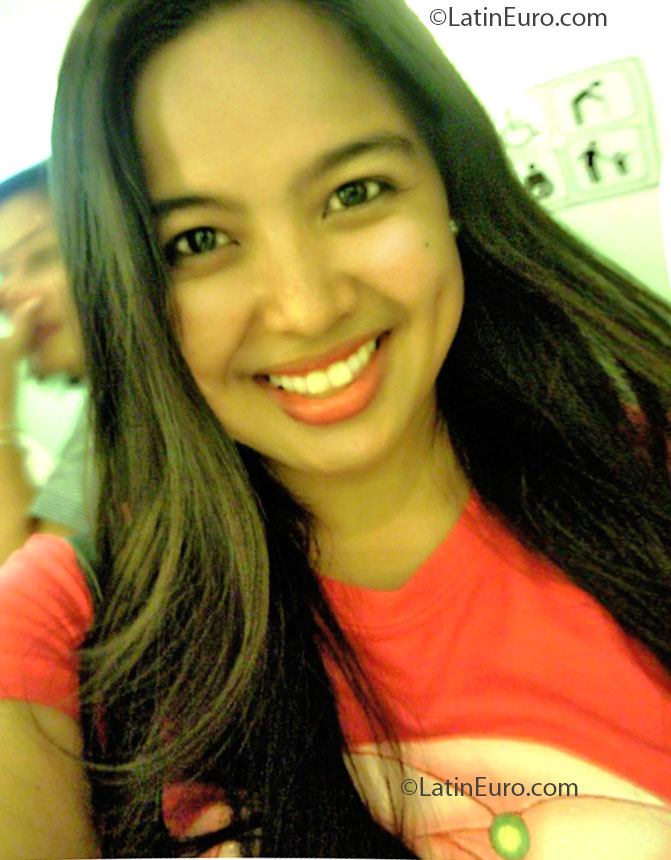 Date this happy Philippines girl Jennifer from Cebu City PH548