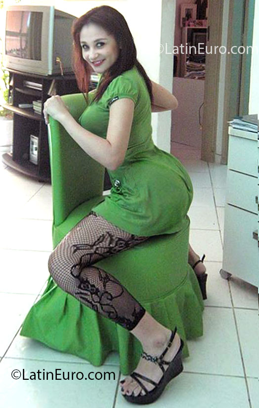 Date this passionate Brazil girl Tatyane from Rio De Janeiro BR7510