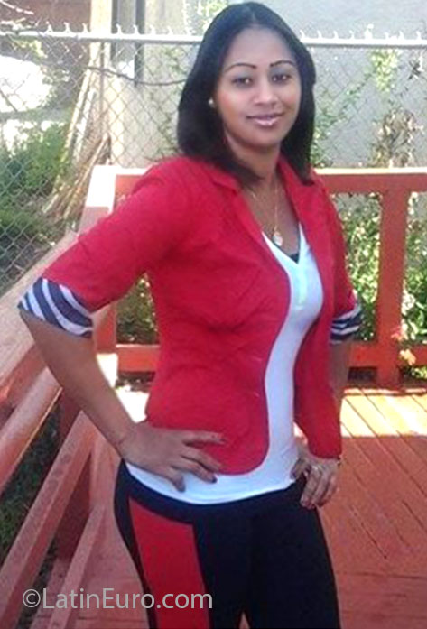 Date this beautiful United States girl Normeris from oakland US13957