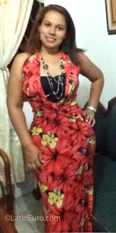 Date this foxy Colombia girl Yessica from Cali CO12203