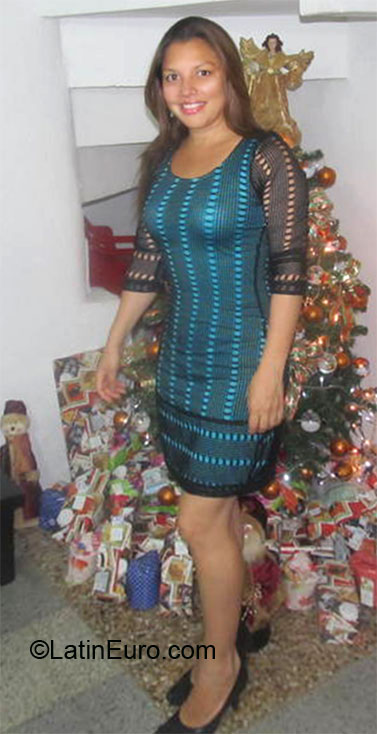 Date this hot Colombia girl Veronica from Bogota CO12335