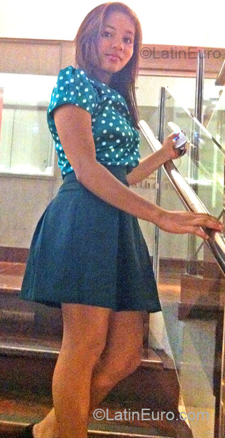 Date this athletic Brazil girl Patricia from Sao Luis BR7544