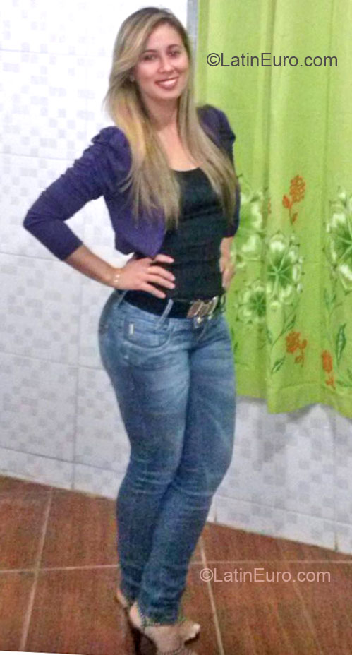 Date this gorgeous Brazil girl Angel from Rio De Janeiro BR7577